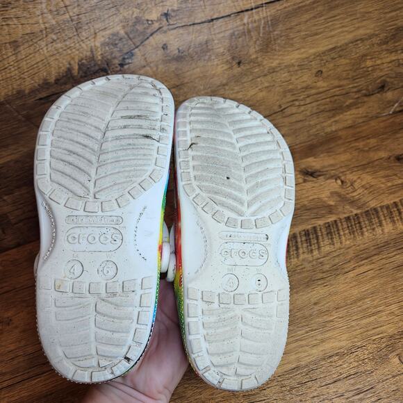 Crocs Classic Tie-dye Multi color clogs shoes sz 4 6 - Picture 6 of 9